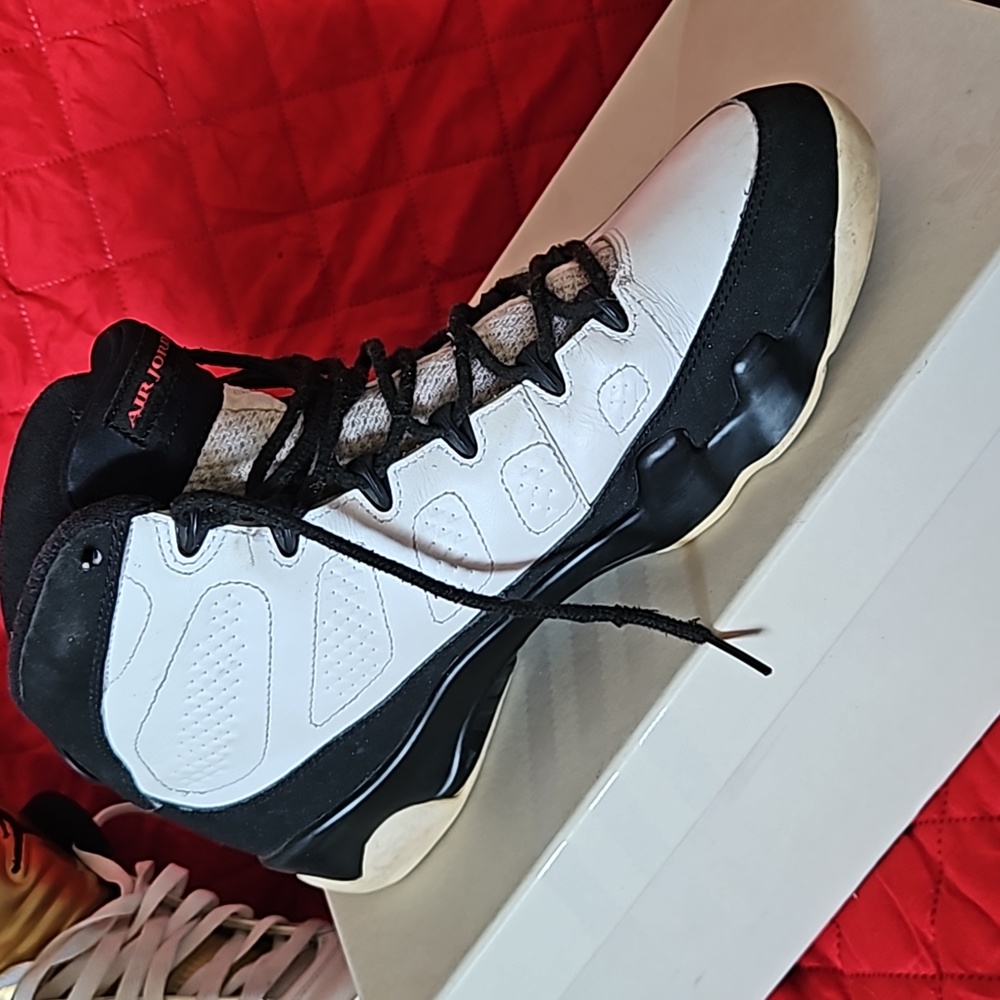 Sneaker - Picture 7 of 7